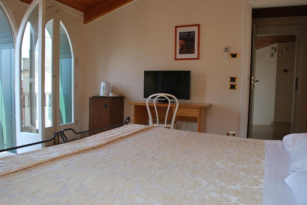 Palazzo Sottile Meninni - Classic Rooms Experience Gravina in Puglia Eksteriør billede