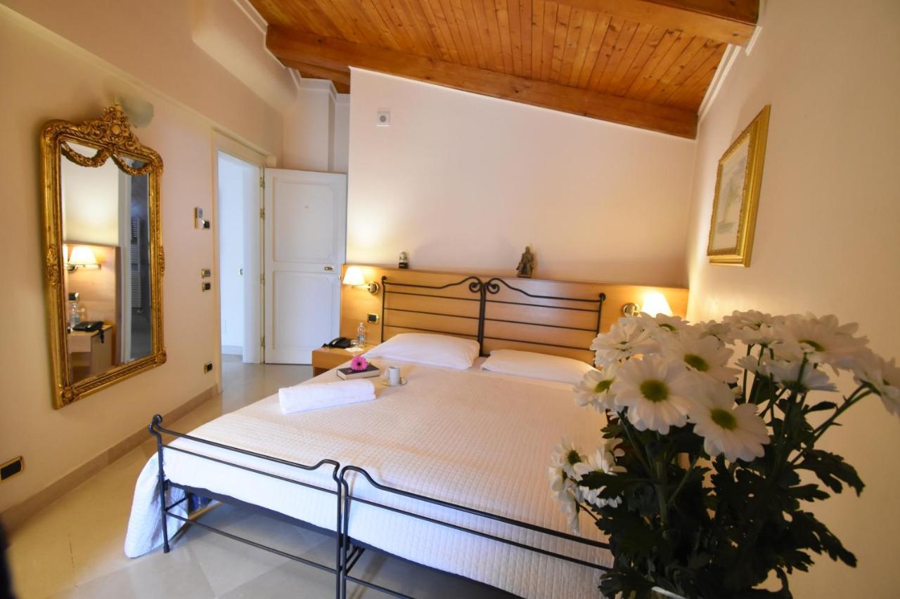 Palazzo Sottile Meninni - Classic Rooms Experience Gravina in Puglia Eksteriør billede